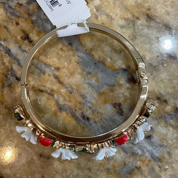 NWT BETSEY JOHNSON Gold-Tone Signed Strawberries & Flowers Hinge Bangle Bracelet - Picture 3 of 4